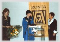 Christine makes a presentation to the ZONTA President of Germany.